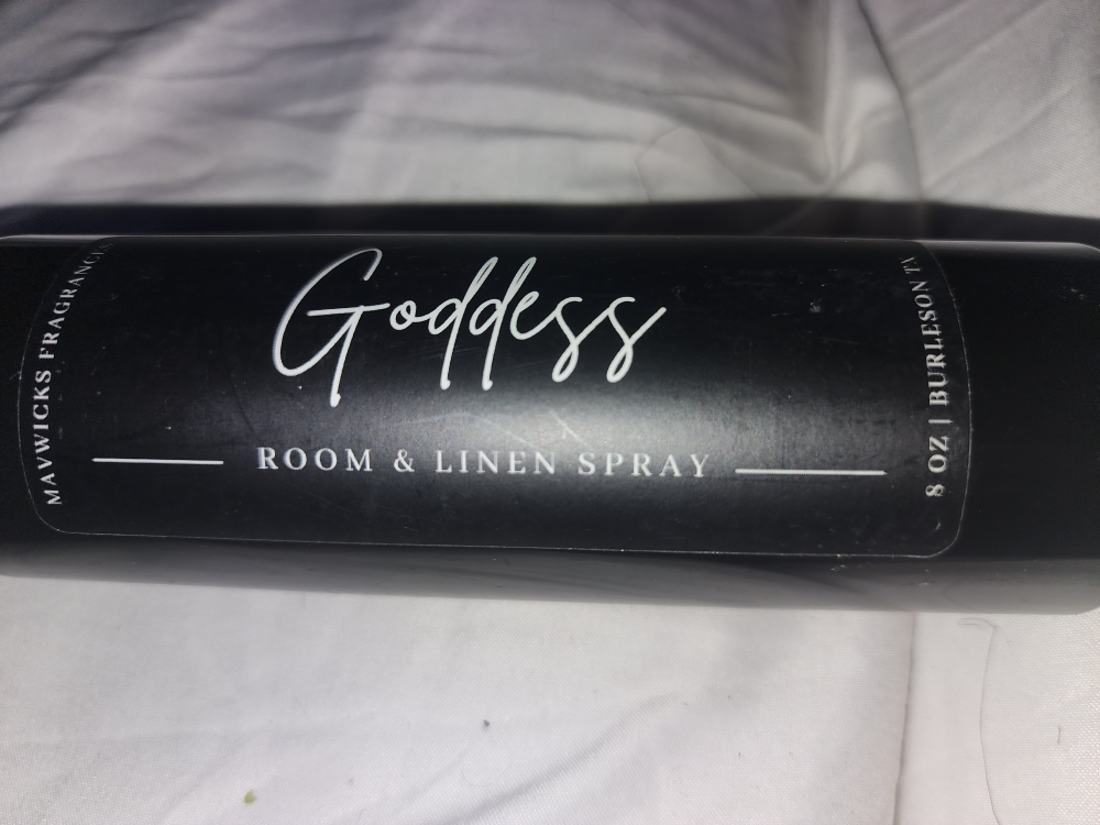 Mavvicks Fragrances Goddess Room & Linen Spray - photo 3