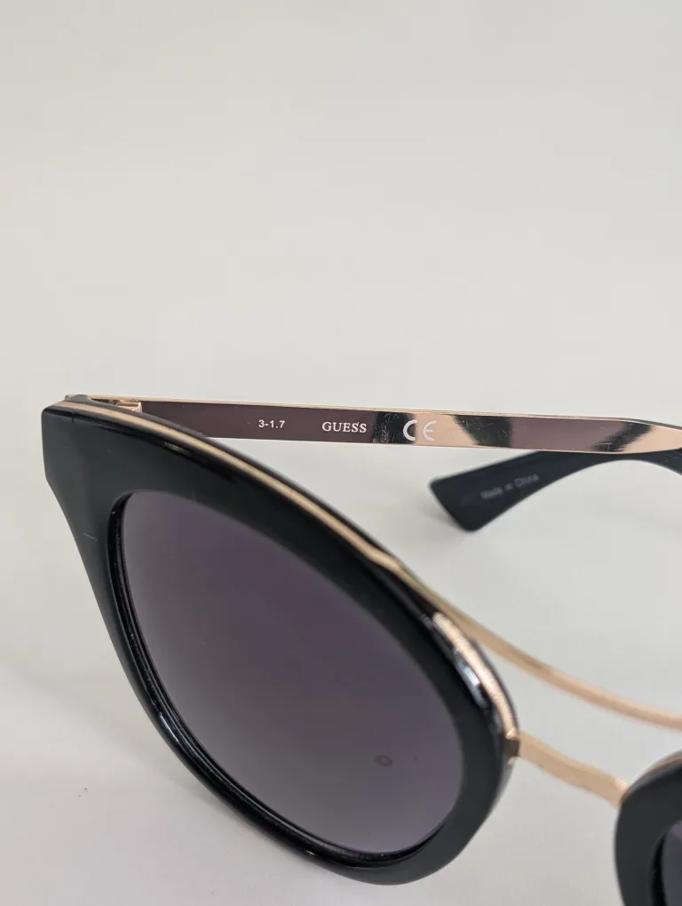 Guess Black Sunglasses image indicator(2)