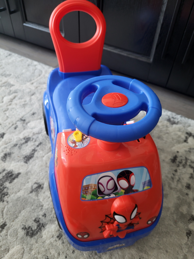 Spiderman Ride-On Car - photo 2