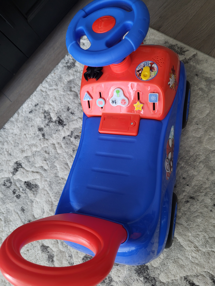Spiderman Ride-On Car - photo 5
