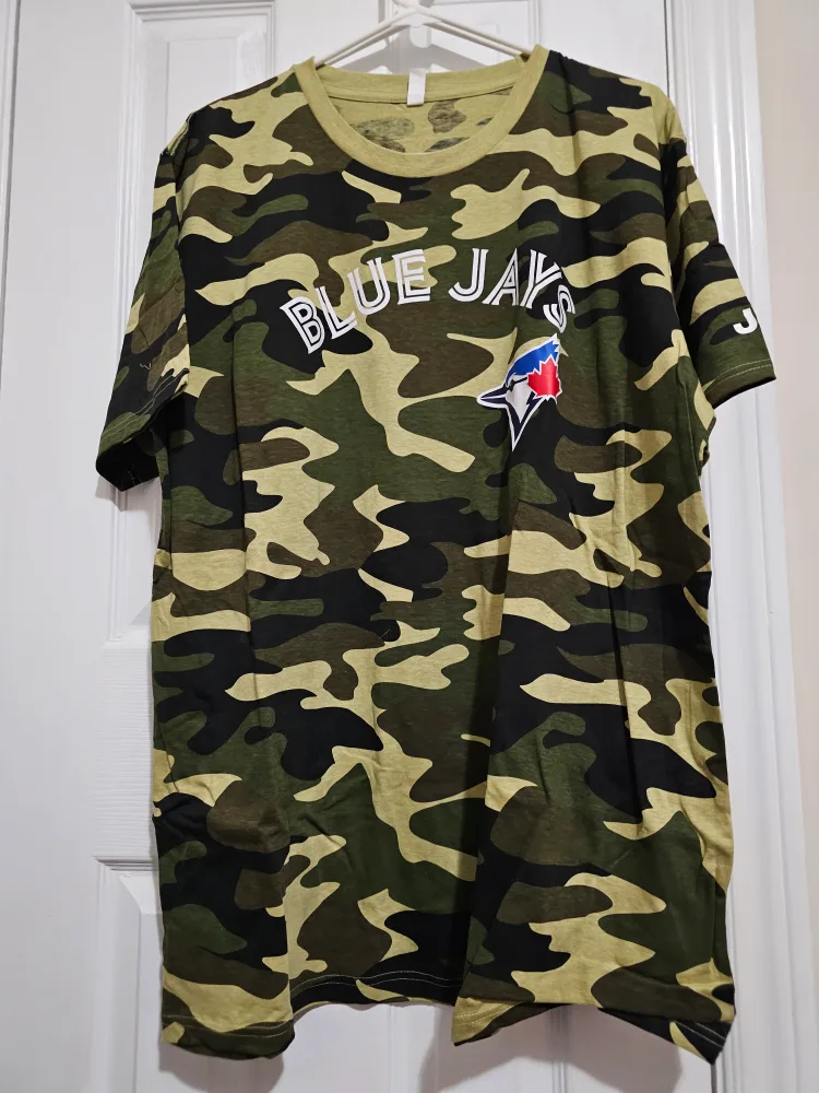 Blue Jays Camo T-Shirt, Bassitt #40, Size XL thumbnail
