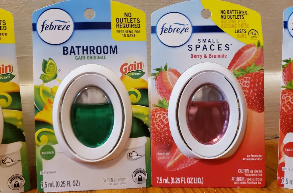 Febreze Bathroom & Small Spaces Air Fresheners image indicator(2)