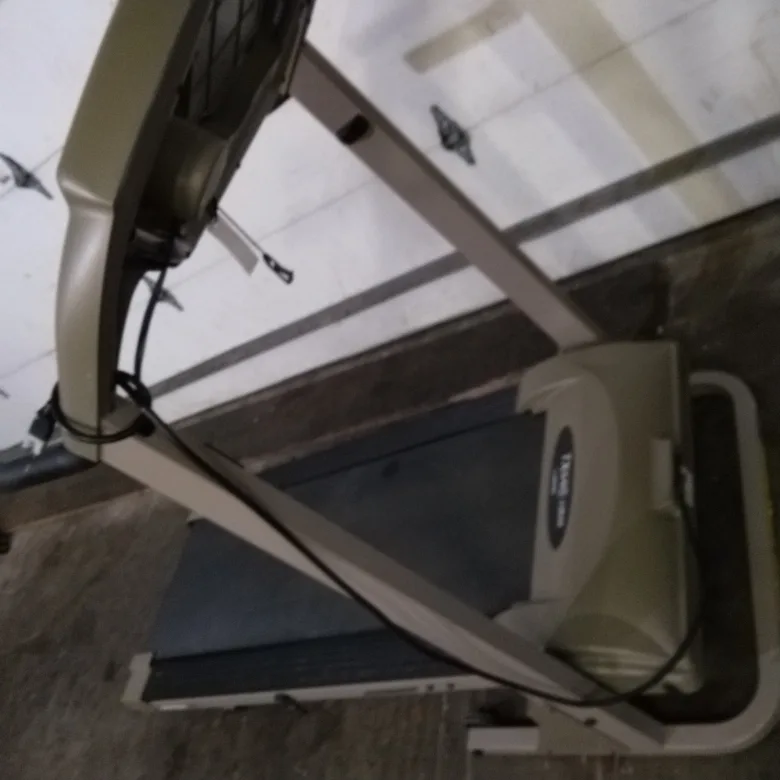 treadmill good condition thumbnail
