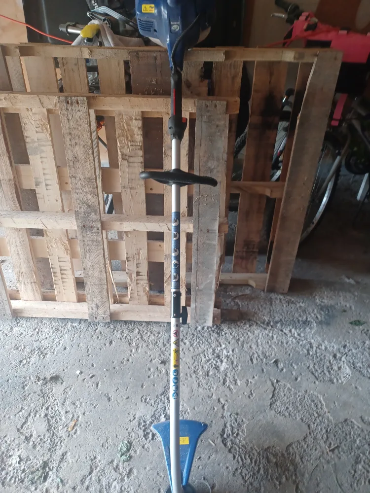 Wild Badger Power WB25GTE String Trimmer thumbnail