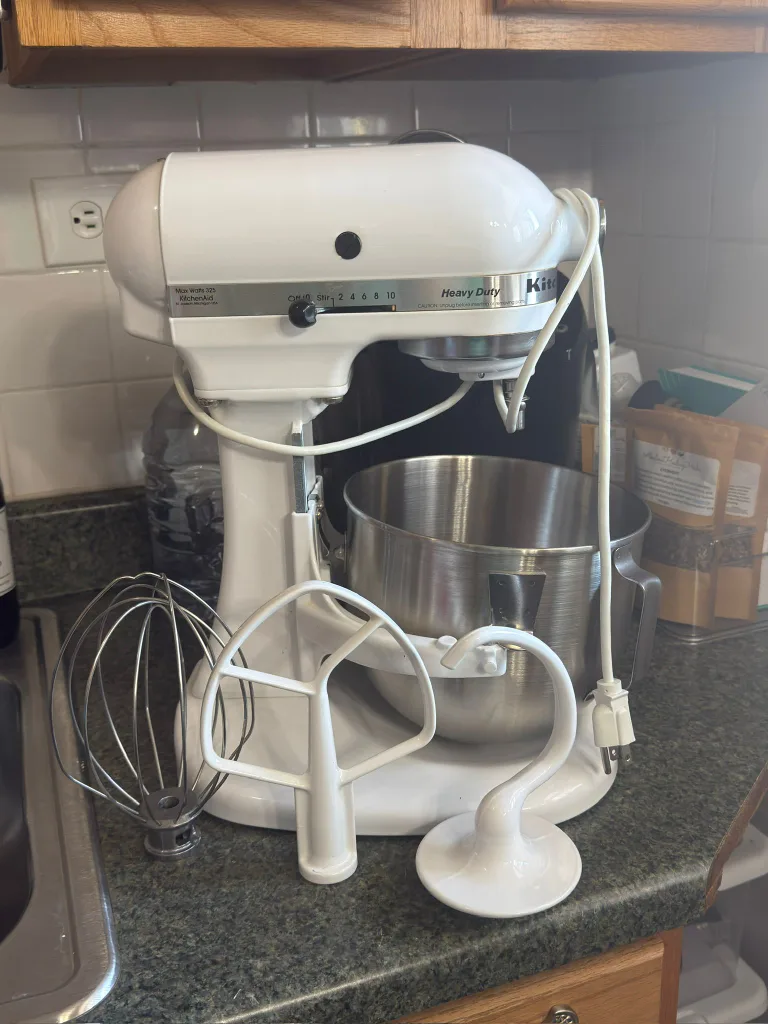 KitchenAid Heavy Duty Stand Mixer K5SSWH thumbnail