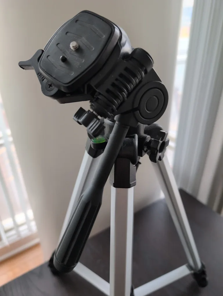 Camera Tripod 🇨🇦 image indicator(3)