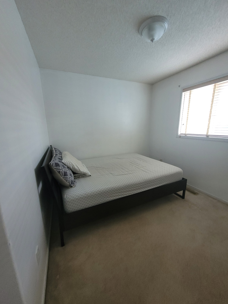 Room for Rent - photo 3