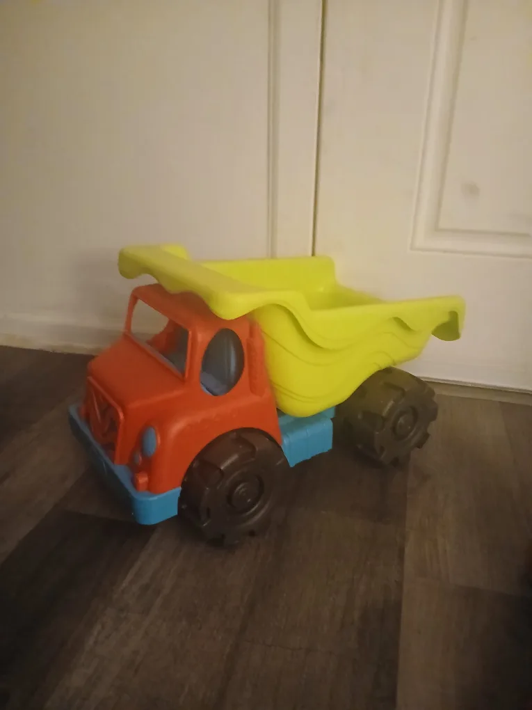 Plastic Dump Truck Toy thumbnail