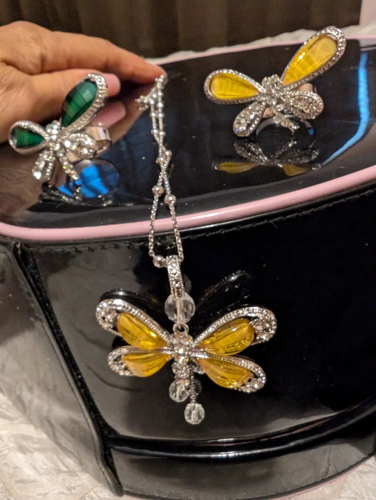 Butterfly Jewelry Set - Ring & Necklace thumbnail