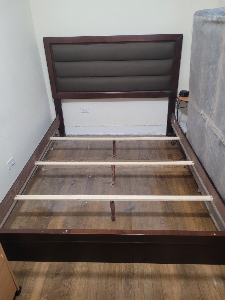 queen - Dark Wood Bed Frame amd headboard