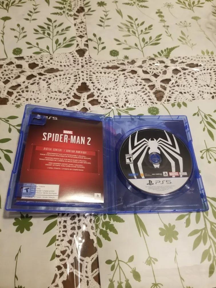 PS5 Slim Disc Spiderman 2 Edition Bundle image indicator(9)