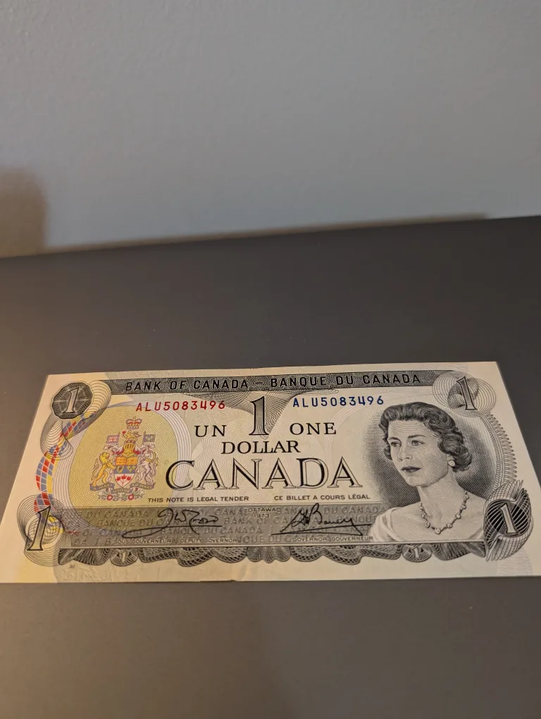 Vintage Bank of Canada One Dollar Bill thumbnail