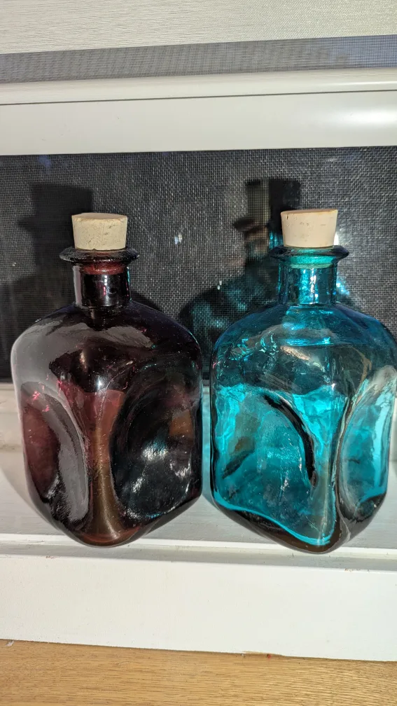 Decorative Glass Bottles - Blue and Purple 🇨🇦 thumbnail