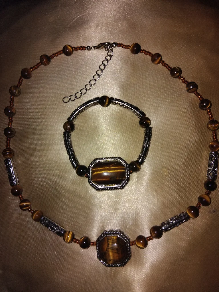 Tiger Eye Necklace and Bracelet Set image indicator(2)