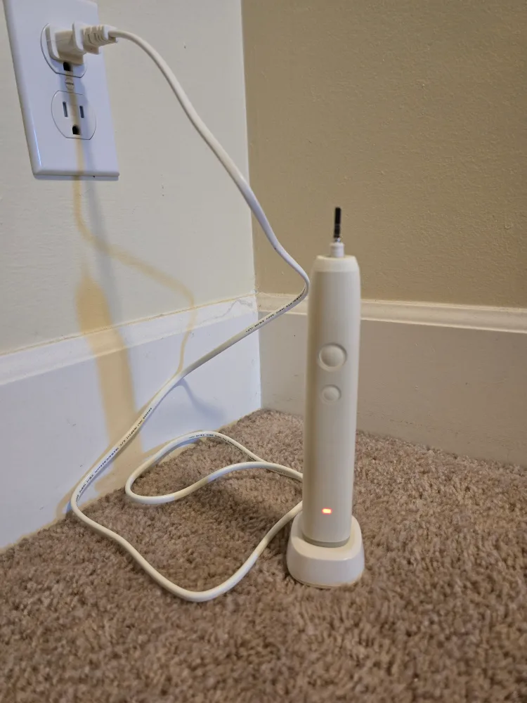 Sonic Electric Toothbrush by GreaterGoods thumbnail