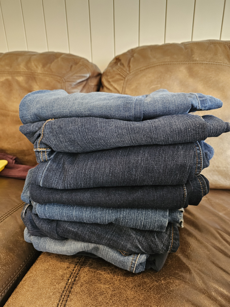 maternity jeans lot (L-XL)