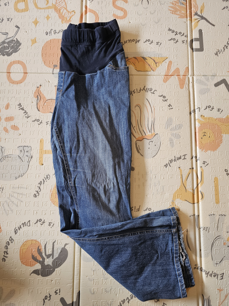 maternity jeans lot (L-XL) - photo 3