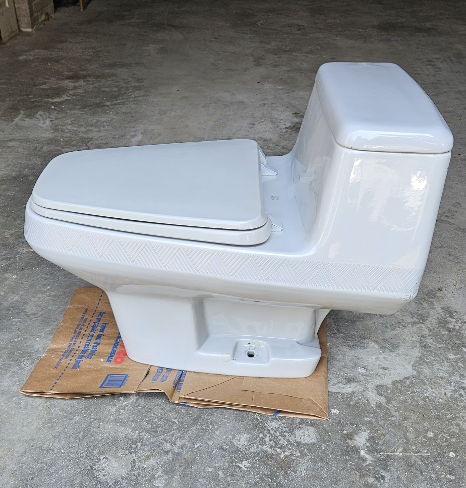 Free Fancy Toilet