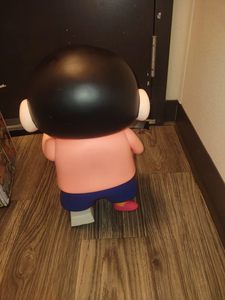 Crayon Shin-chan Figure with Box image indicator(4)