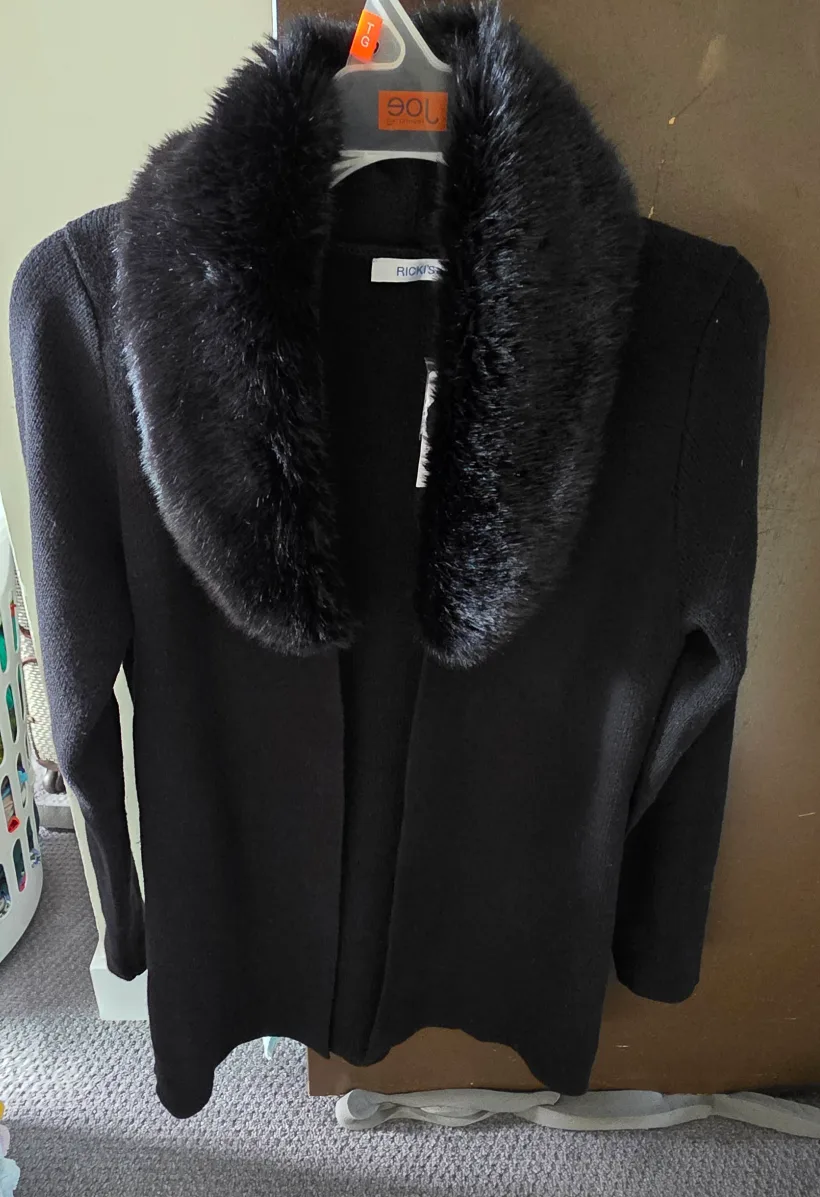 Rickis Black Cardigan w/ Faux Fur Collar - Size S thumbnail