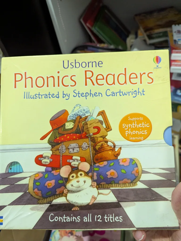 Usborne Phonics Readers - Frog on a Log thumbnail