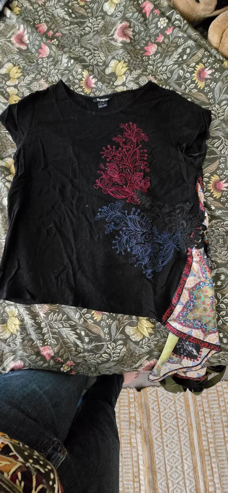 Desigual Black Embroidered Tee - Size L thumbnail