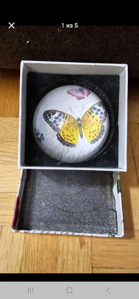 Nostalgie Glass Paperweight - Butterfly Design thumbnail