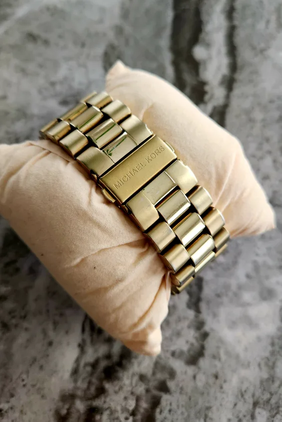 Michael Kors Gold Watch image indicator(4)