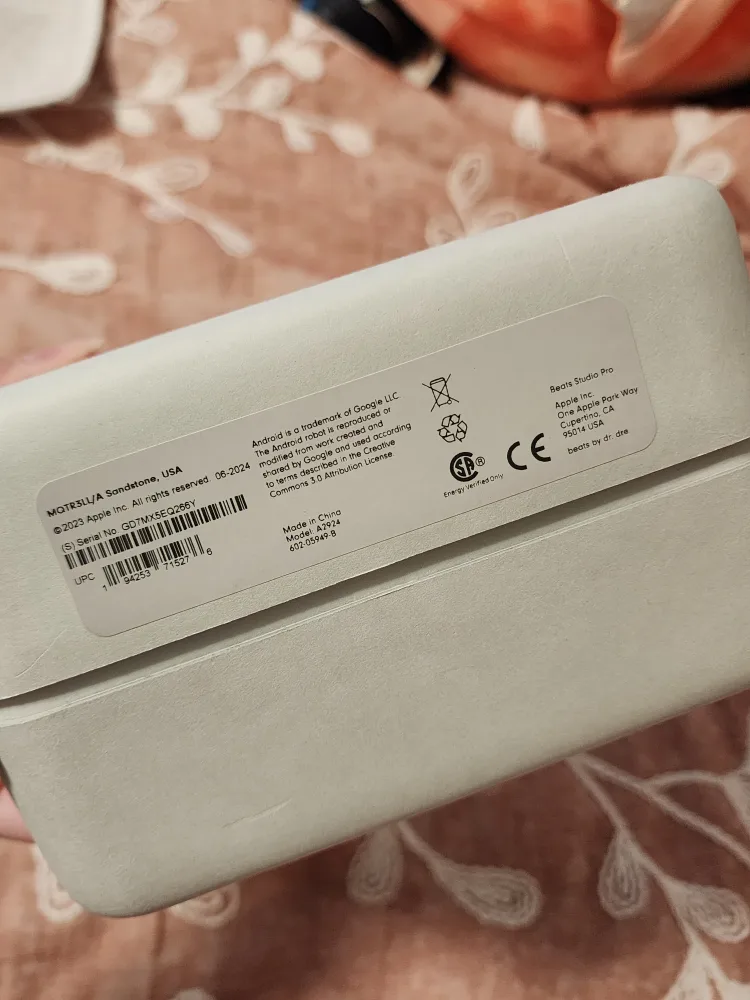 Brand New Beats Studio Pro Bluetooth Headphones image indicator(7)