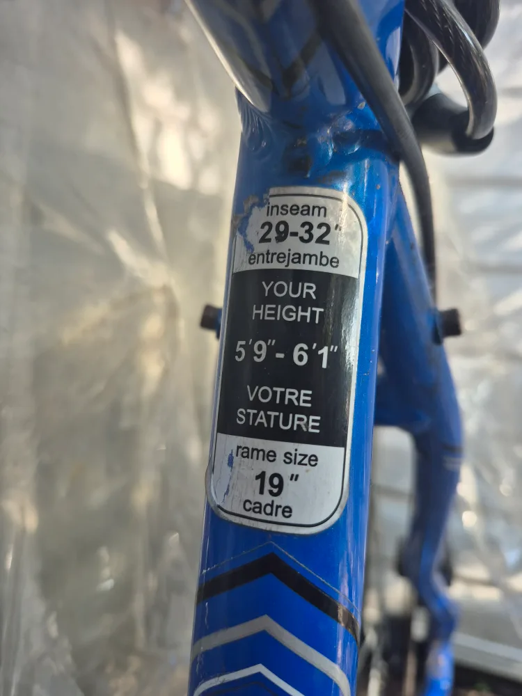 CCM Vector Bike - Blue Hybrid Bicycle image indicator(9)