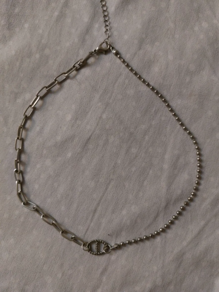 Silver Necklace thumbnail