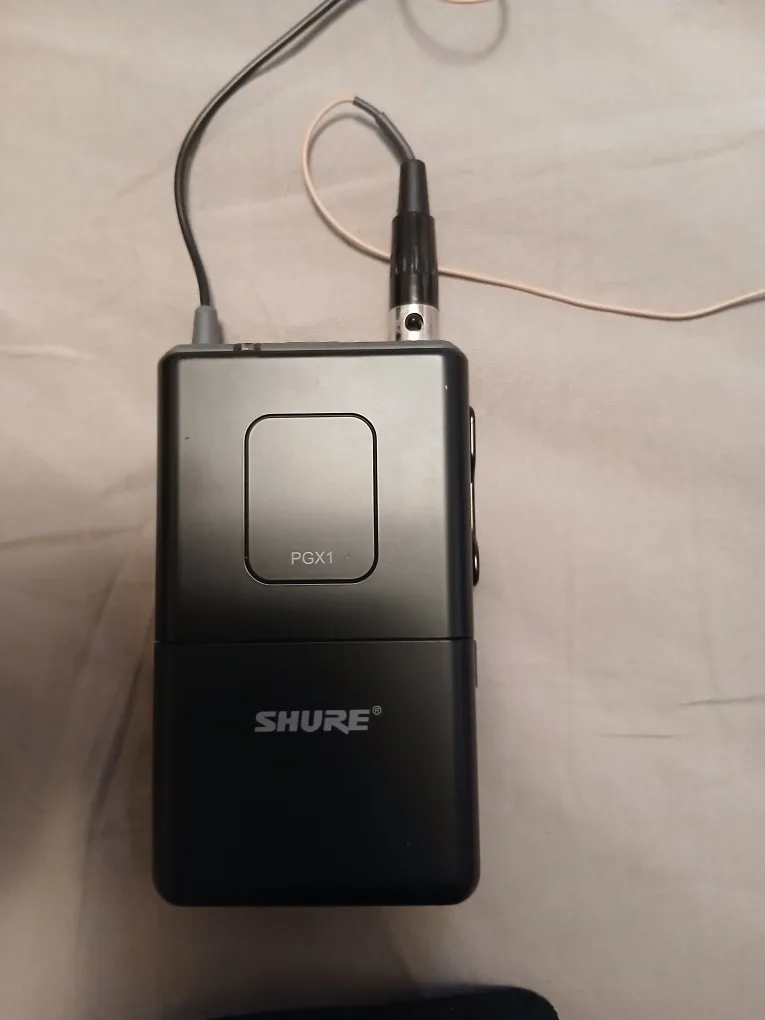 Shure PGX1 Wireless Bodypack Transmitter thumbnail