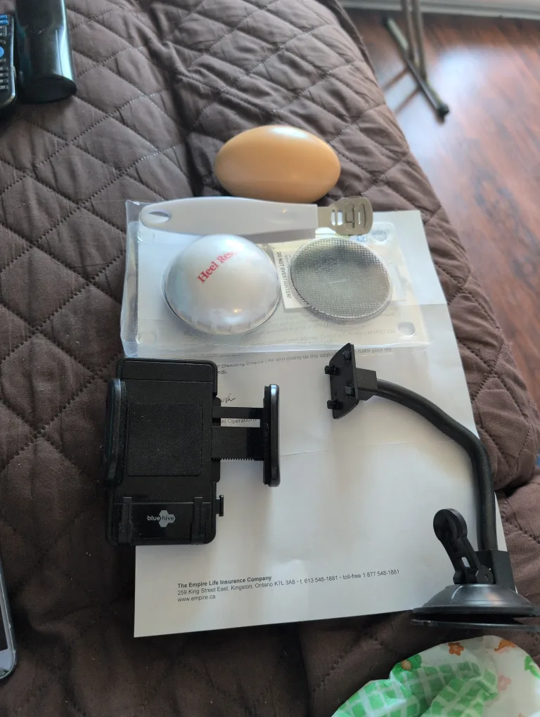 Bluehive Phone Mount & Heel Rescue Foot Care Kit thumbnail