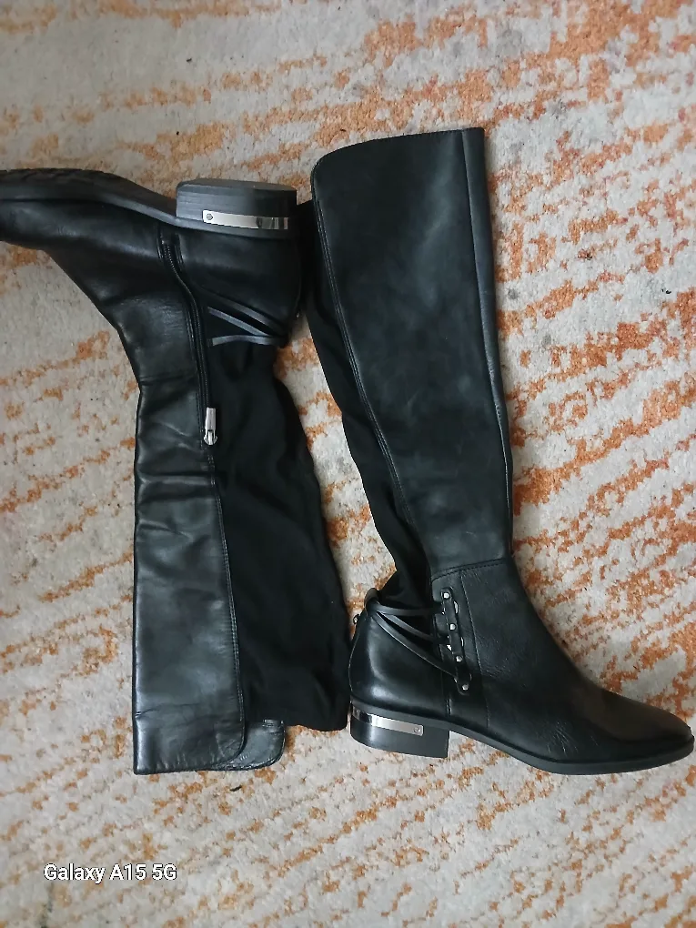 Black Leather Knee-High Boots thumbnail