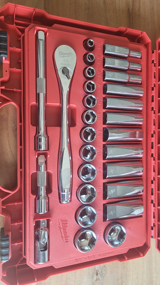 Milwaukee 28pc 3/8" Drive Socket Set - photo 2