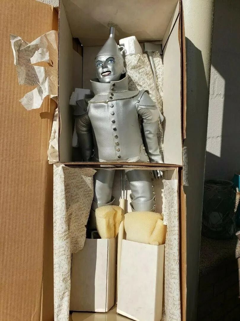 SALE All 6 for $500 - Wizard of Oz Franklin Mint Porcelain Dolls image indicator(5)