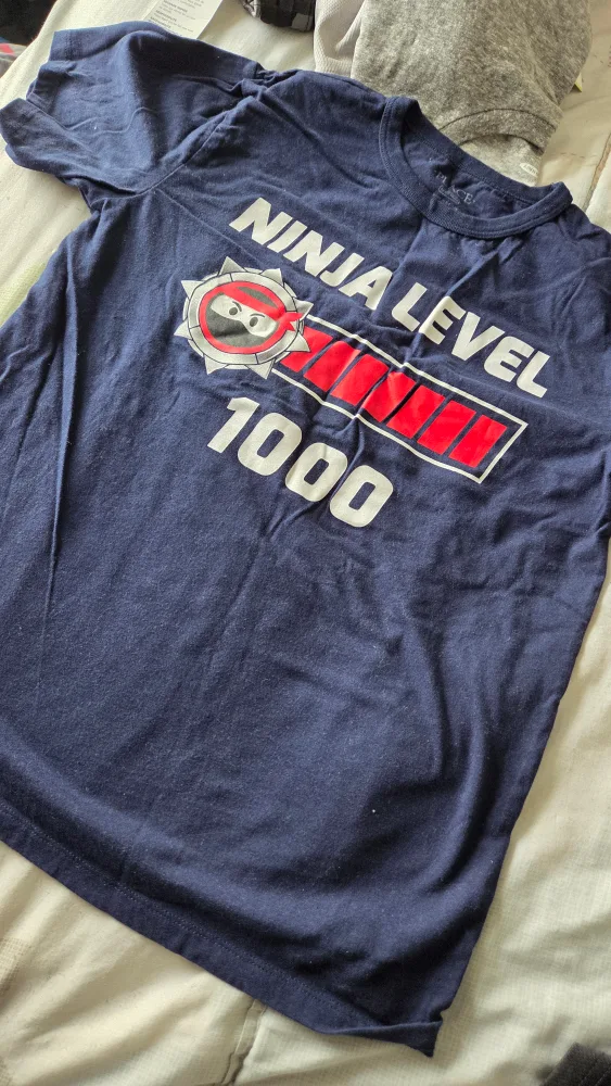 FREE 10/12 KIDS SHIRT thumbnail
