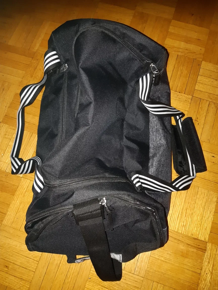 Adidas Duffel Bag 🇨🇦 image indicator(4)