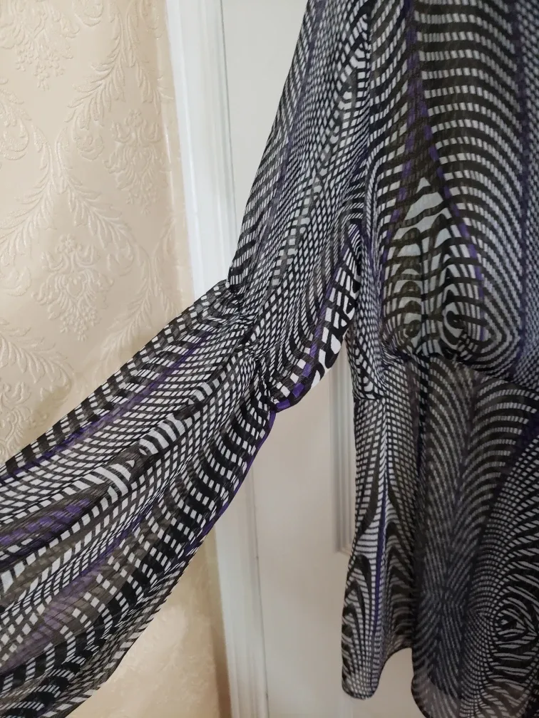 🇨🇦Mario Serrani Italy Blouse - Size 12 image indicator(3)