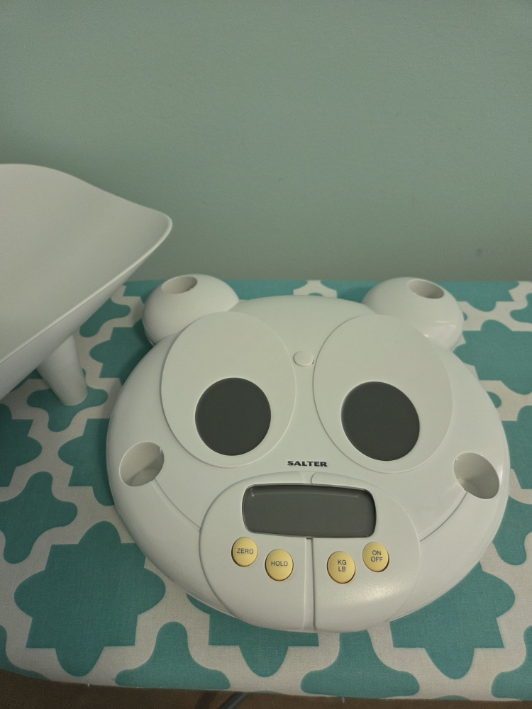 Salter Baby & Toddler Scale - Like New! - photo 4