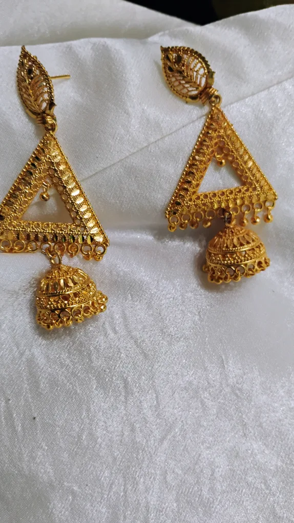 🍁 Gold Triangle Jhumka Earrings thumbnail