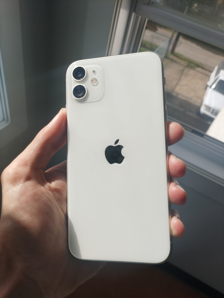 iPhone 11 - 128gb - photo 2