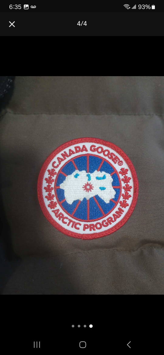 Canada Goose Vest - Size XS - photo 3