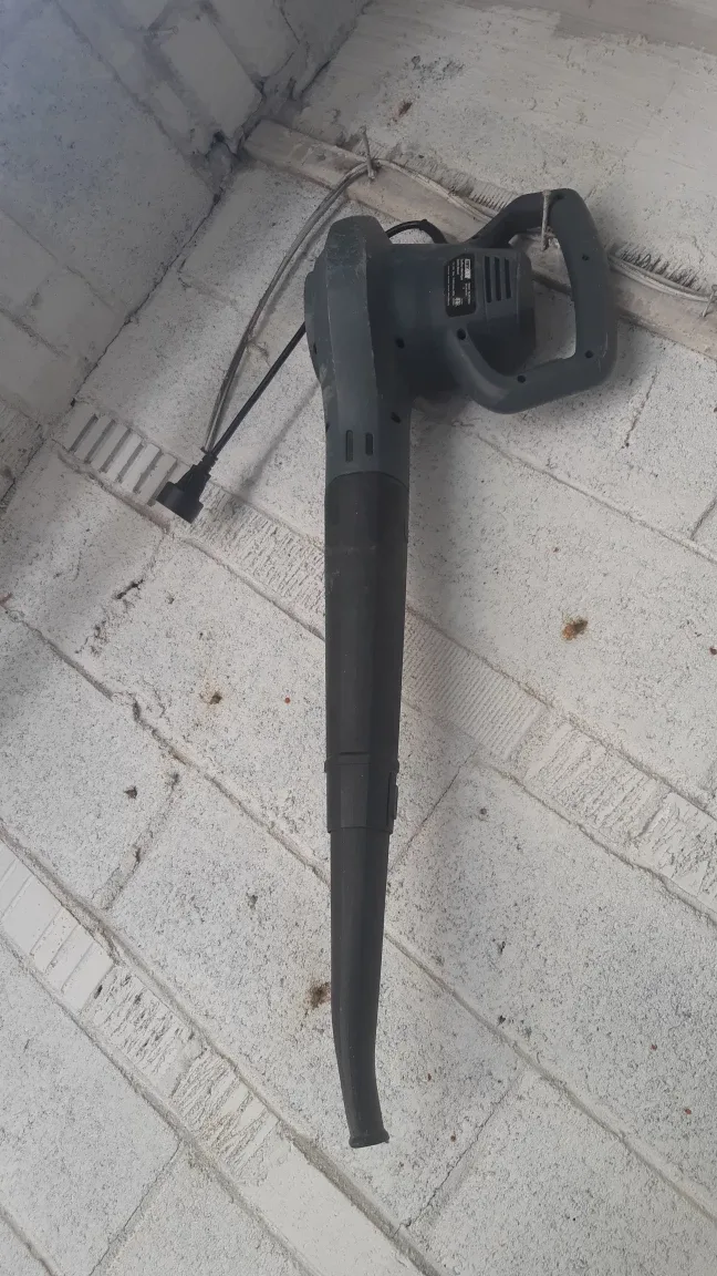 Leaf Blower thumbnail