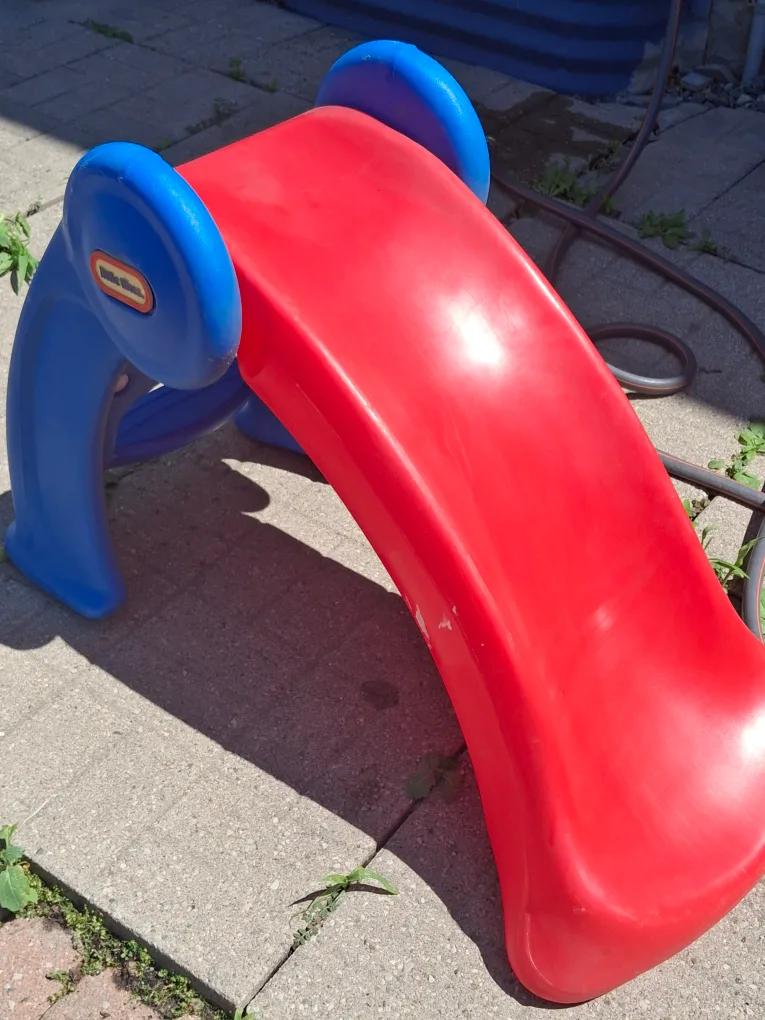 Little Tikes Red & Blue First Slide image indicator(2)