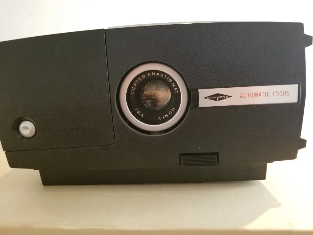 Sawyers Automatic Focus Slide Projector thumbnail