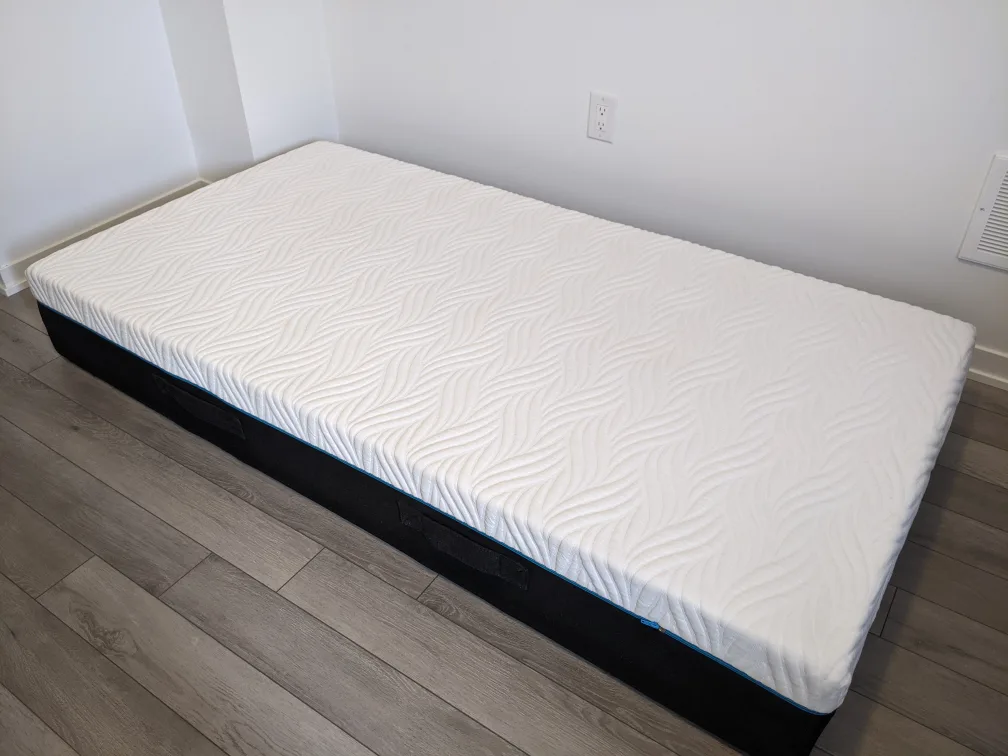 Single Size Memory Foam Mattress thumbnail