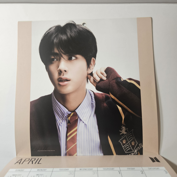 BTS 2021 Official 16-Month Calendar - photo 3