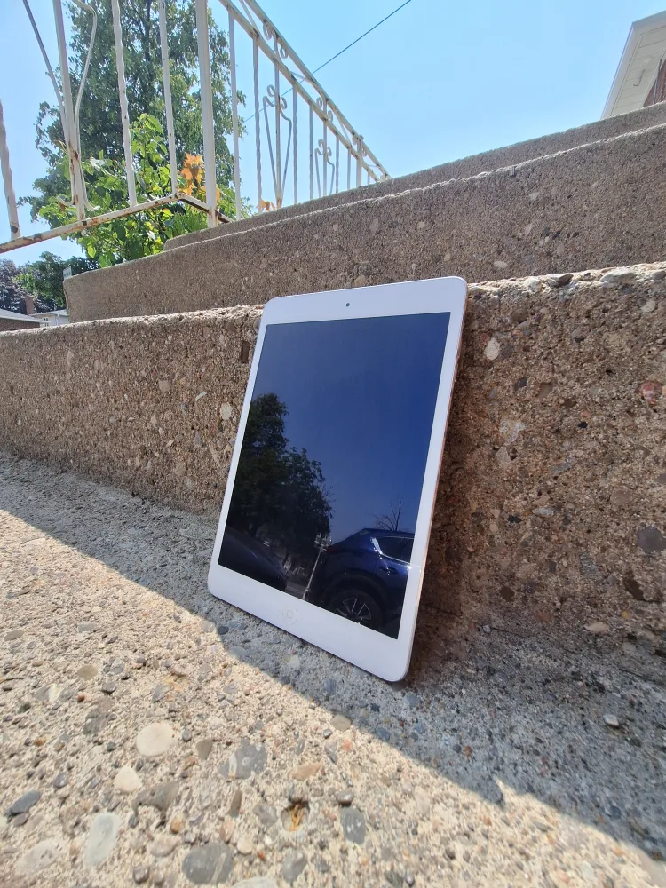 Apple iPad Mini 2 - 32 GB image indicator(4)