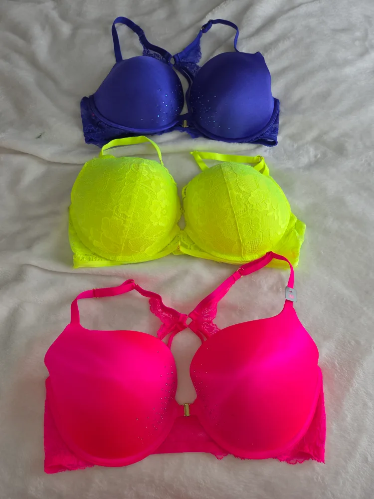 Victoria's Secret Bras thumbnail